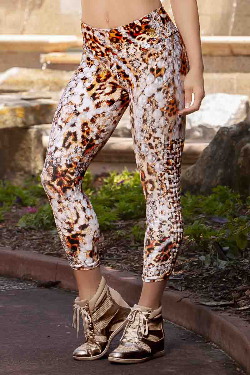 Alto Giro Pearl Leopard Weave Capri